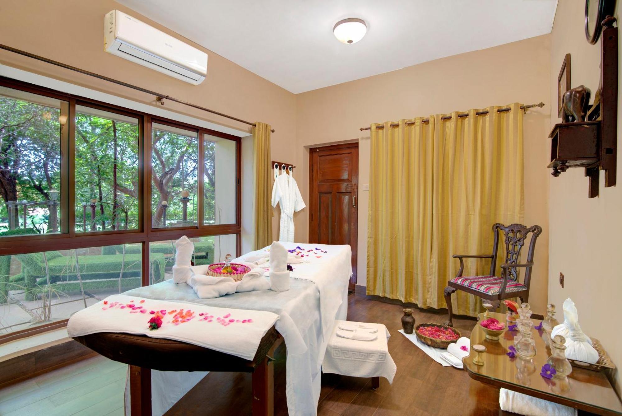 Welcomheritage Shivavilas Palace, Hampi Hospet Exterior photo
